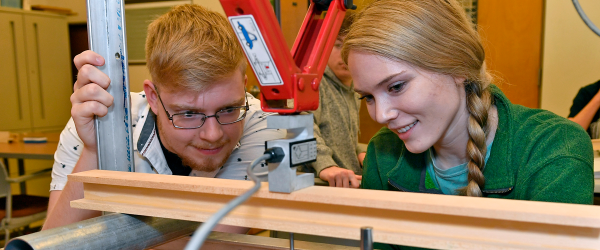Niner engineering students work on project