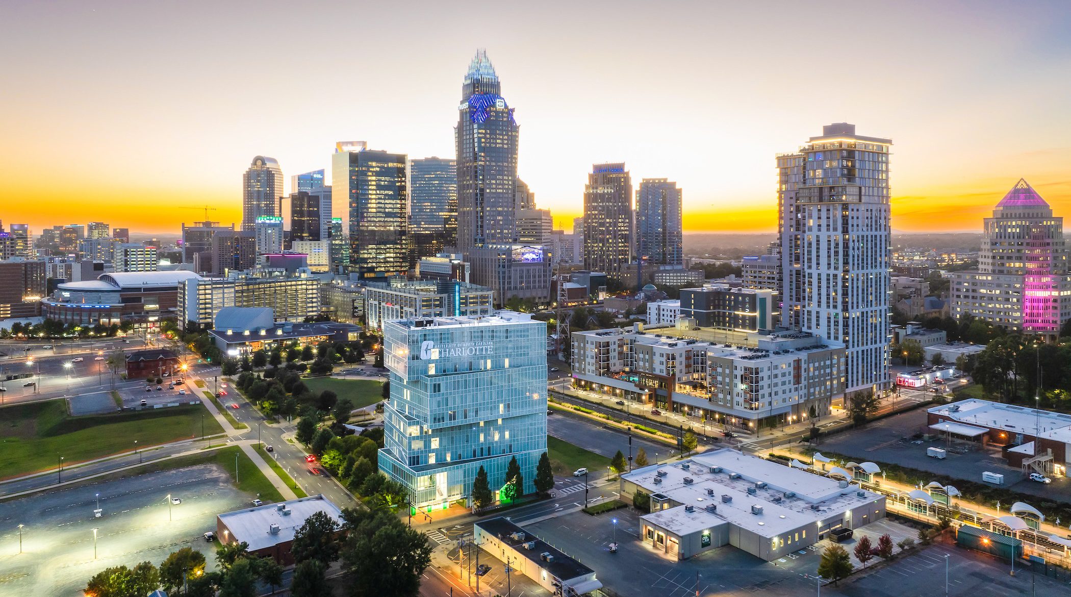Photo of Uptown Charlotte with UNC Charlotte's Dubois Center in the center